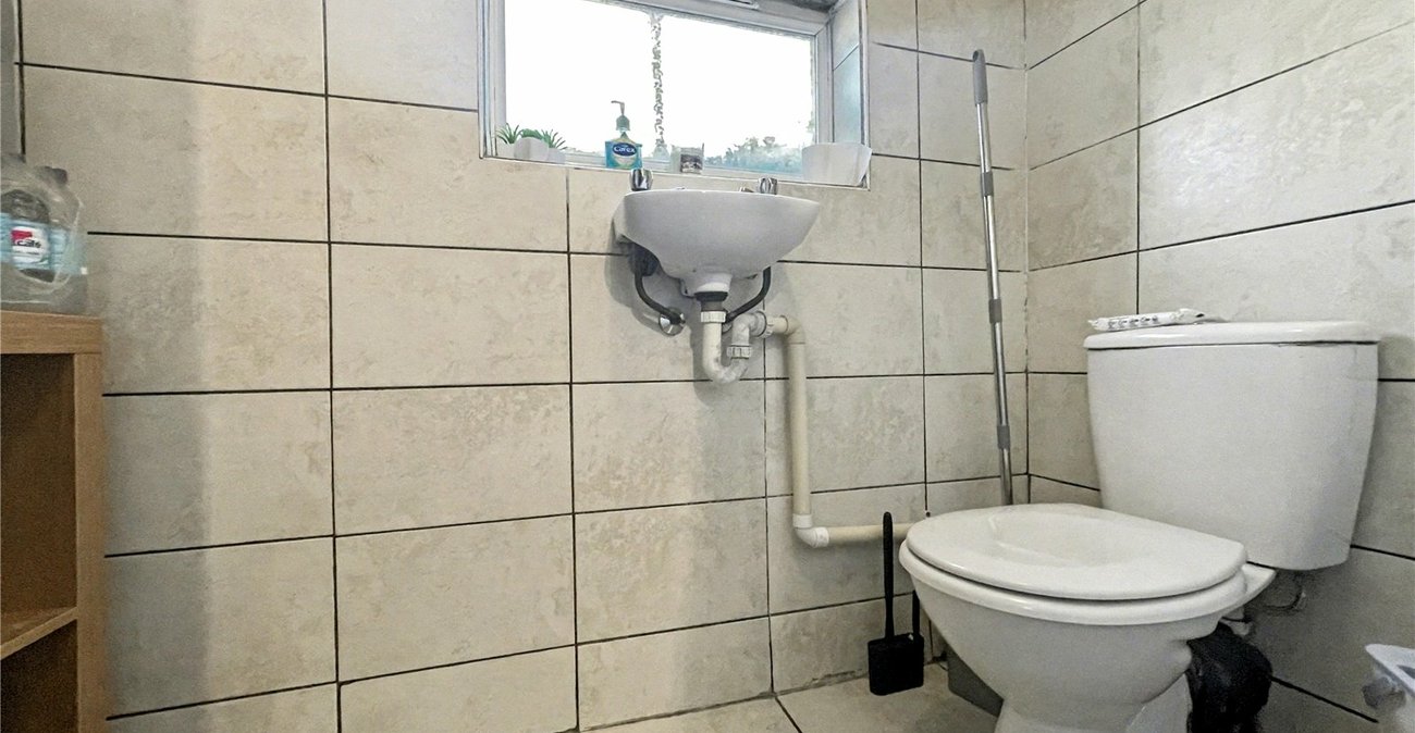 2 bedroom house for sale in Gillingham | Robinson Michael & Jackson