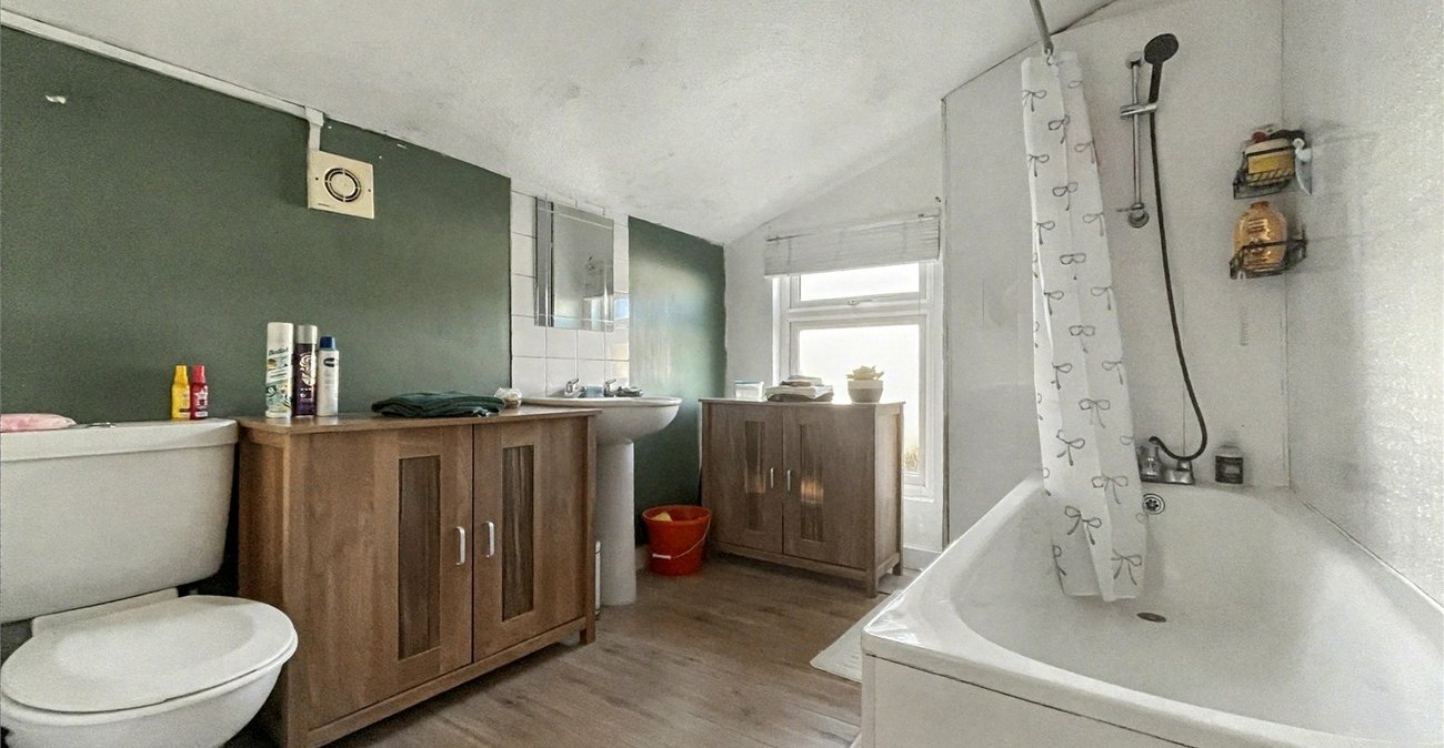 2 bedroom house for sale in Gillingham | Robinson Michael & Jackson