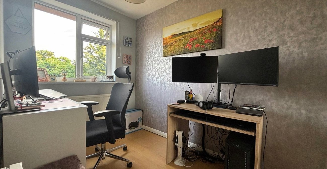 2 bedroom house for sale in Chatham | Robinson Michael & Jackson