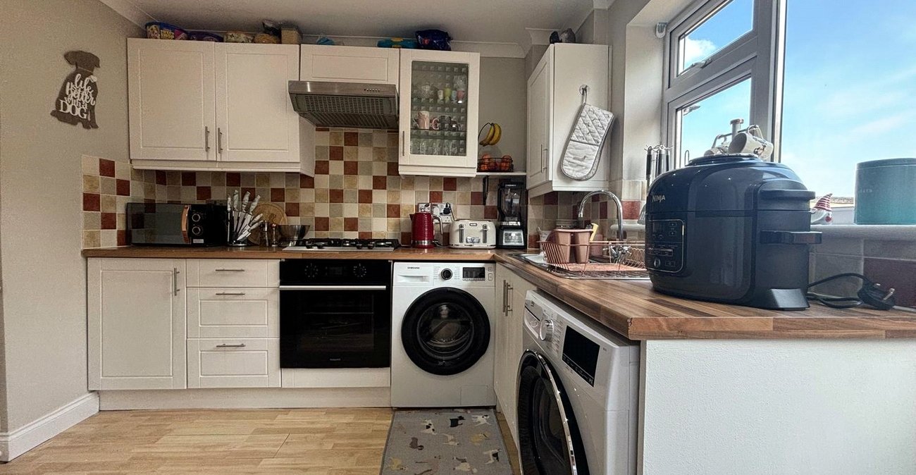 2 bedroom house for sale in Chatham | Robinson Michael & Jackson