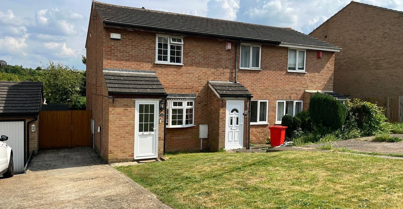 2 bedroom house for sale in Chatham | Robinson Michael & Jackson