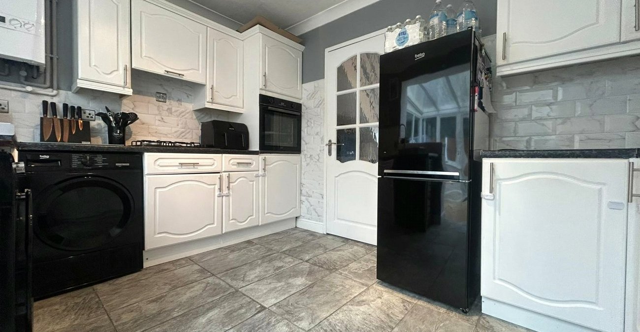 2 bedroom house for sale in Princes Park | Robinson Michael & Jackson