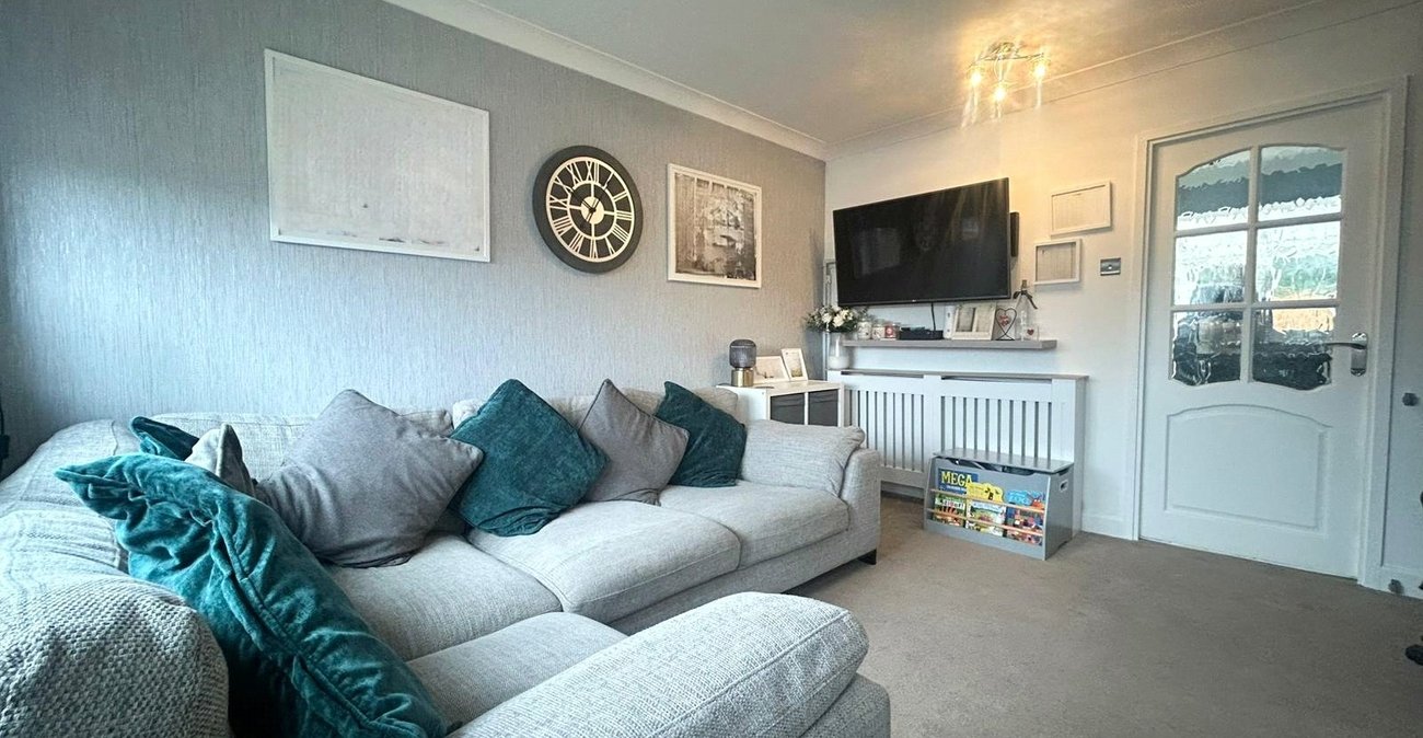 2 bedroom house for sale in Princes Park | Robinson Michael & Jackson