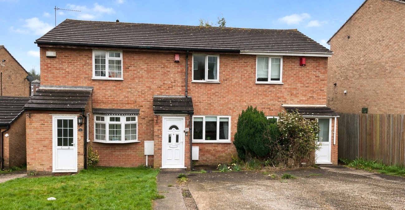 2 bedroom house for sale in Walderslade | Robinson Michael & Jackson