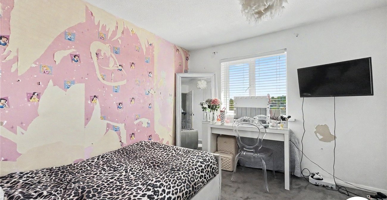 3 bedroom house for sale in Walderslade | Robinson Michael & Jackson