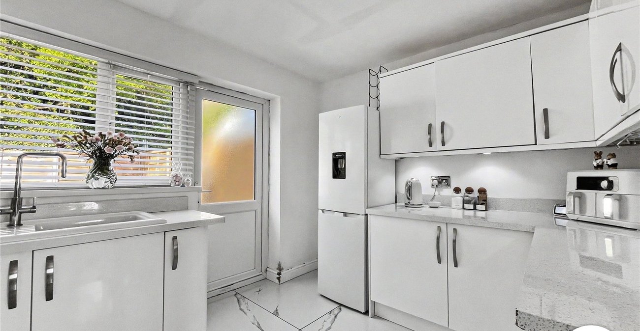 3 bedroom house for sale in Walderslade | Robinson Michael & Jackson