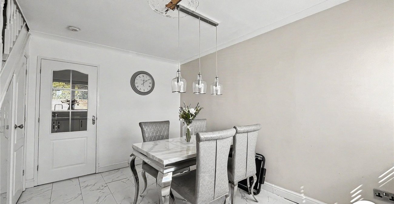 3 bedroom house for sale in Walderslade | Robinson Michael & Jackson