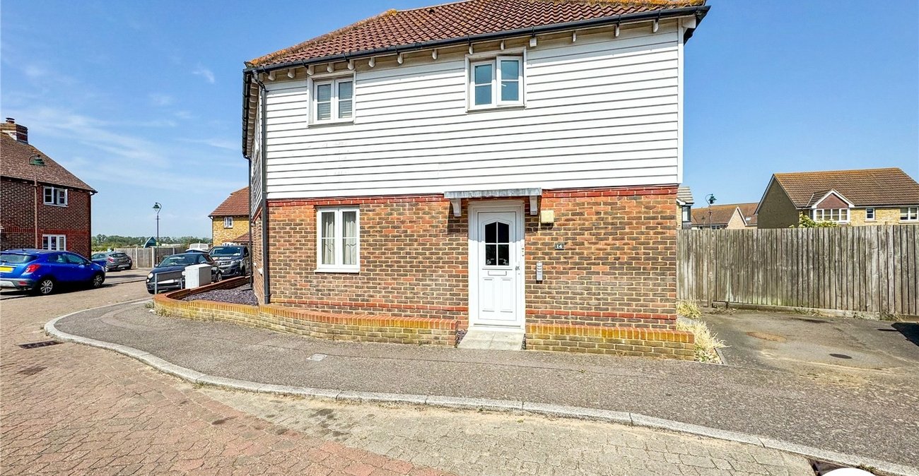 2 bedroom property for sale in Iwade | Robinson Michael & Jackson