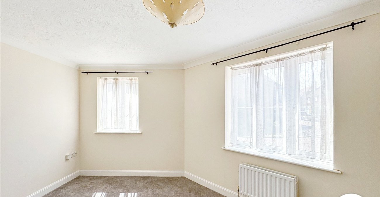 2 bedroom property for sale in Iwade | Robinson Michael & Jackson