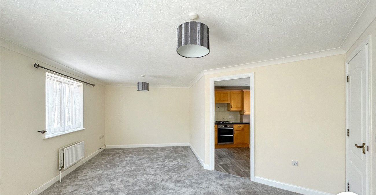 2 bedroom property for sale in Iwade | Robinson Michael & Jackson