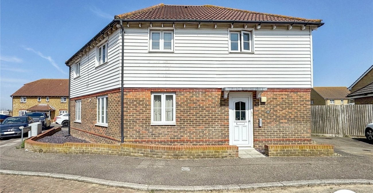 2 bedroom property for sale in Iwade | Robinson Michael & Jackson