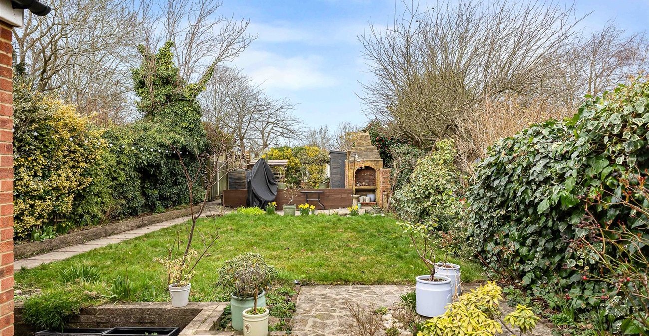 3 bedroom house for sale in Strood | Robinson Michael & Jackson