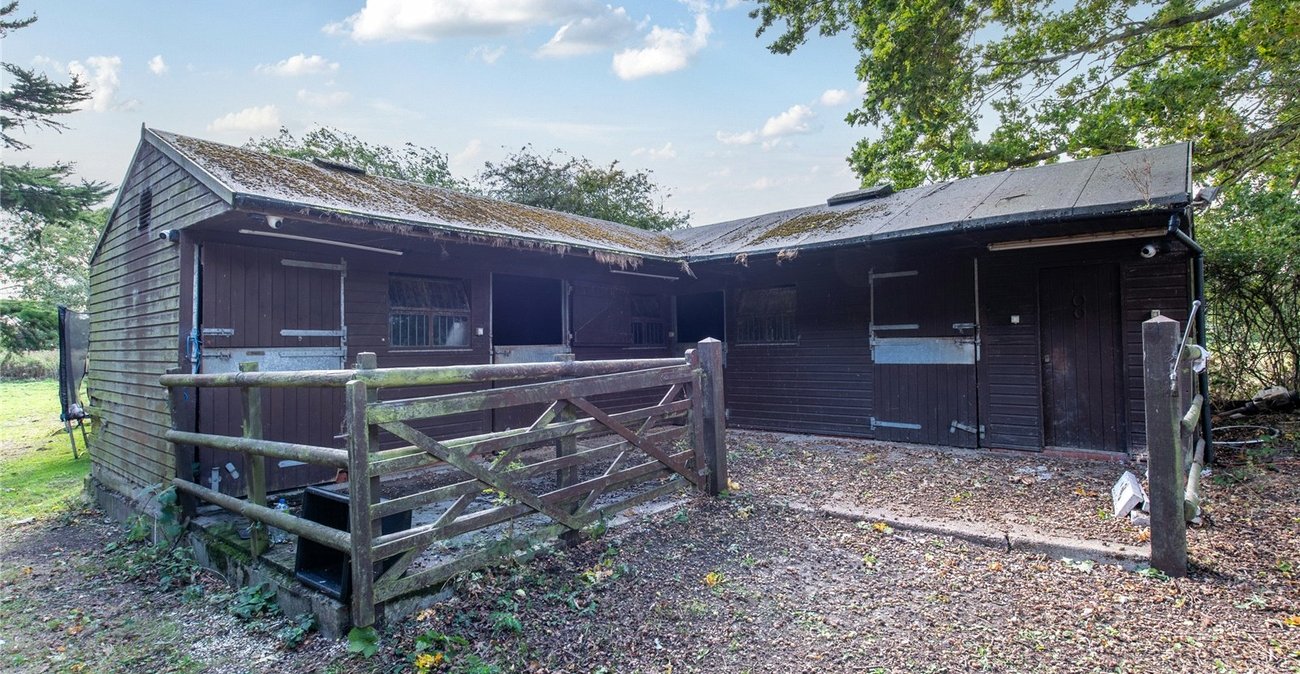 6 bedroom house for sale in High Halstow | Robinson Michael & Jackson