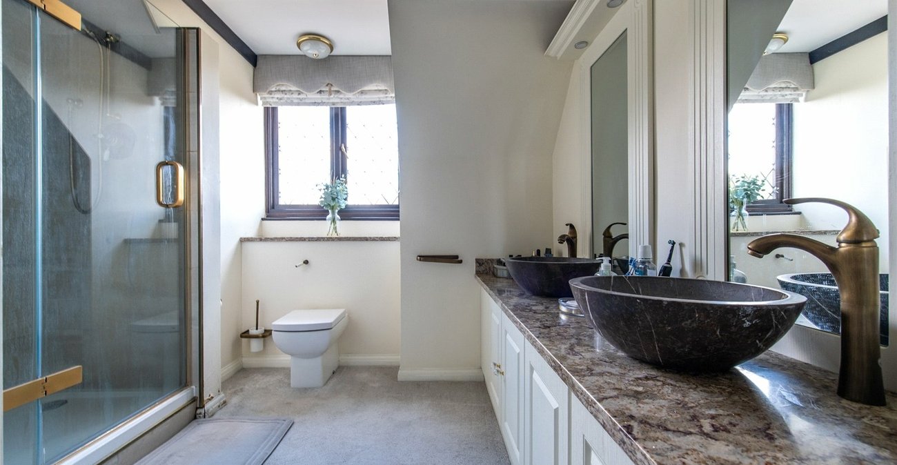 6 bedroom house for sale in High Halstow | Robinson Michael & Jackson