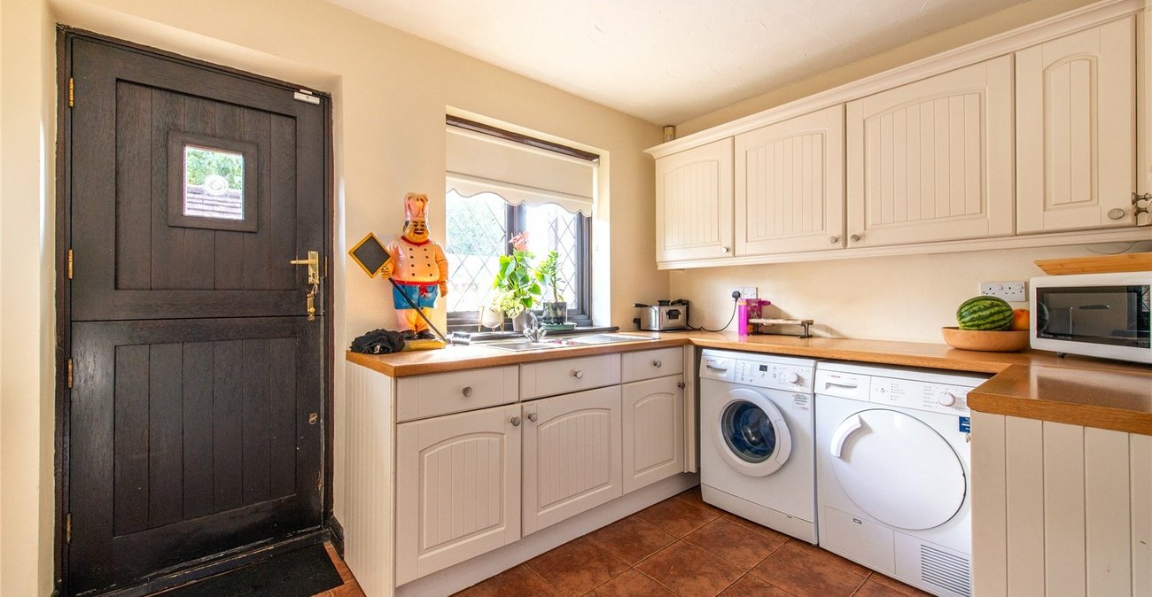 6 bedroom house for sale in High Halstow | Robinson Michael & Jackson