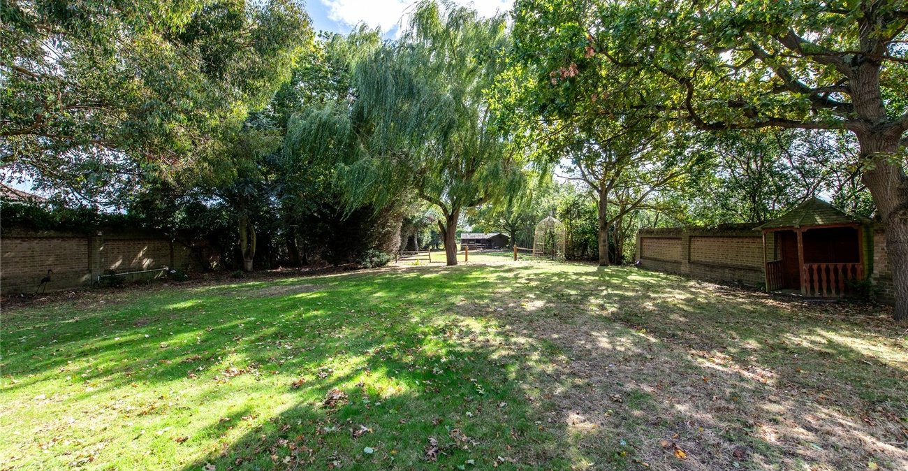 6 bedroom house for sale in High Halstow | Robinson Michael & Jackson