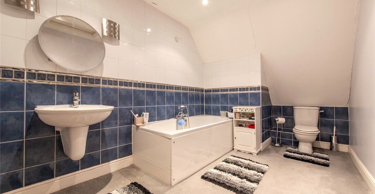 6 bedroom house for sale in High Halstow | Robinson Michael & Jackson