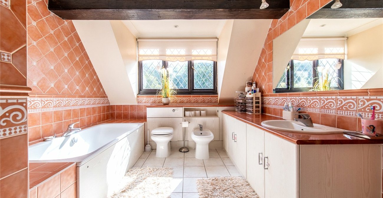 6 bedroom house for sale in High Halstow | Robinson Michael & Jackson