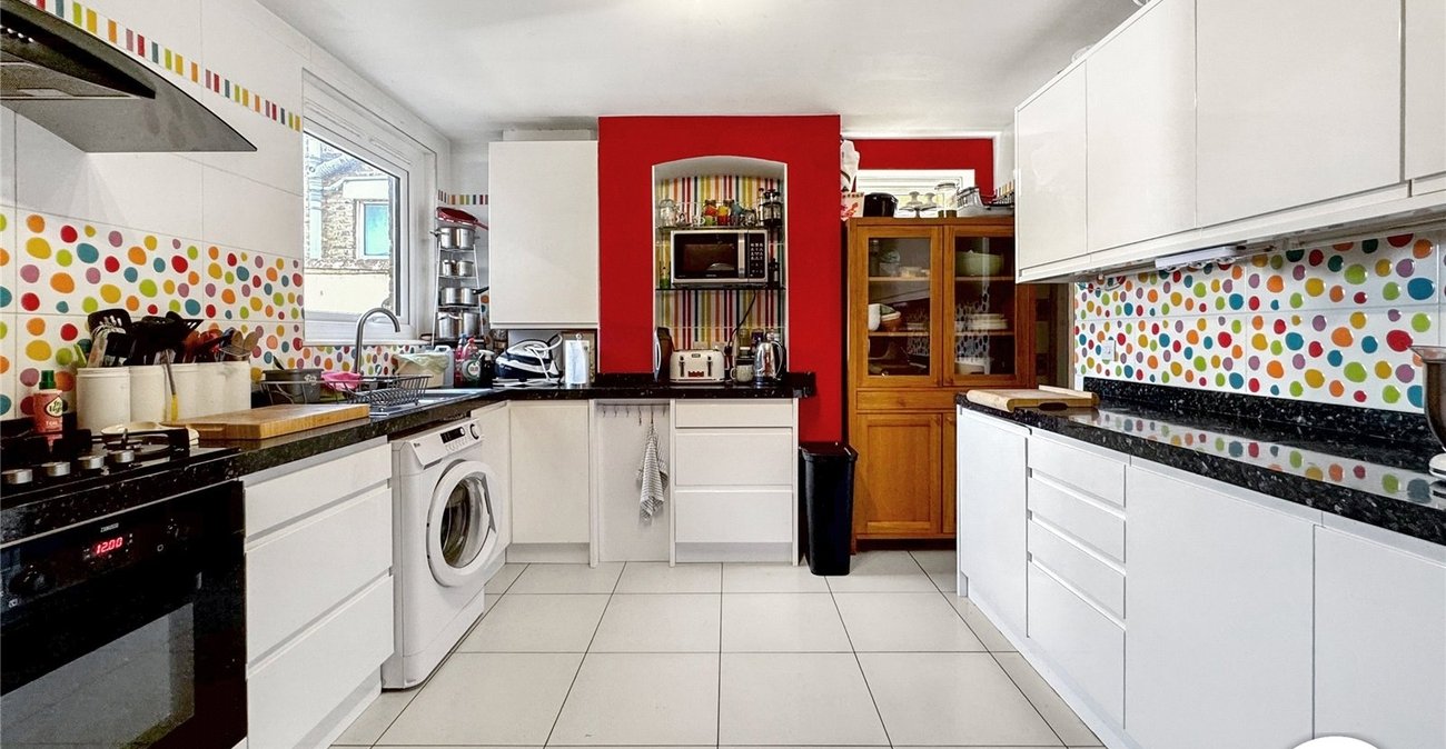 2 bedroom house for sale in Maidstone | Robinson Michael & Jackson