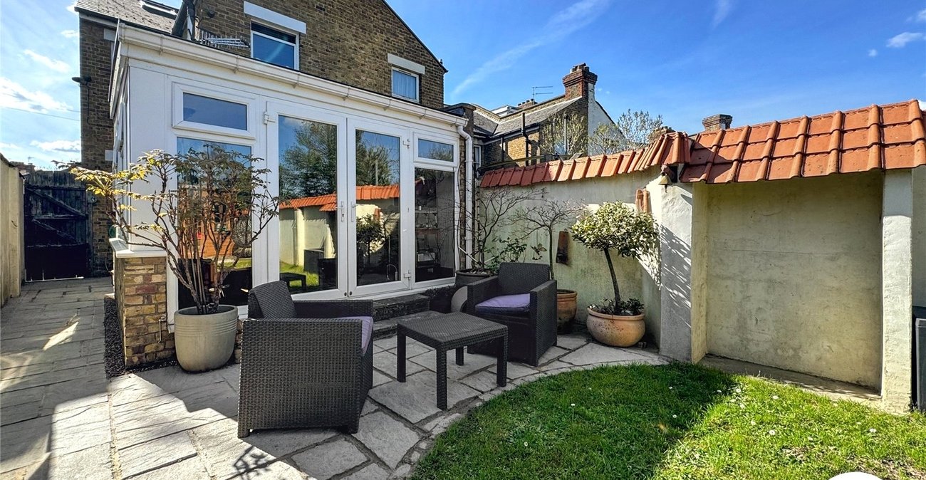2 bedroom house for sale in Maidstone | Robinson Michael & Jackson