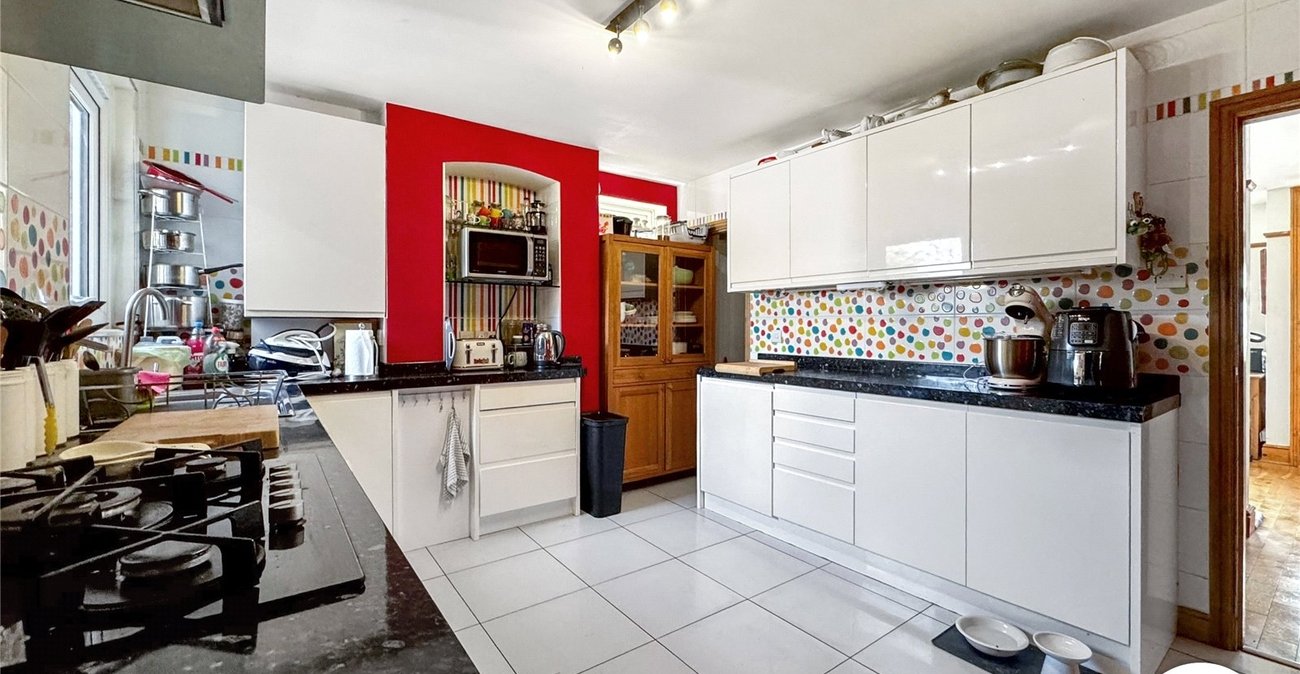 2 bedroom house for sale in Maidstone | Robinson Michael & Jackson