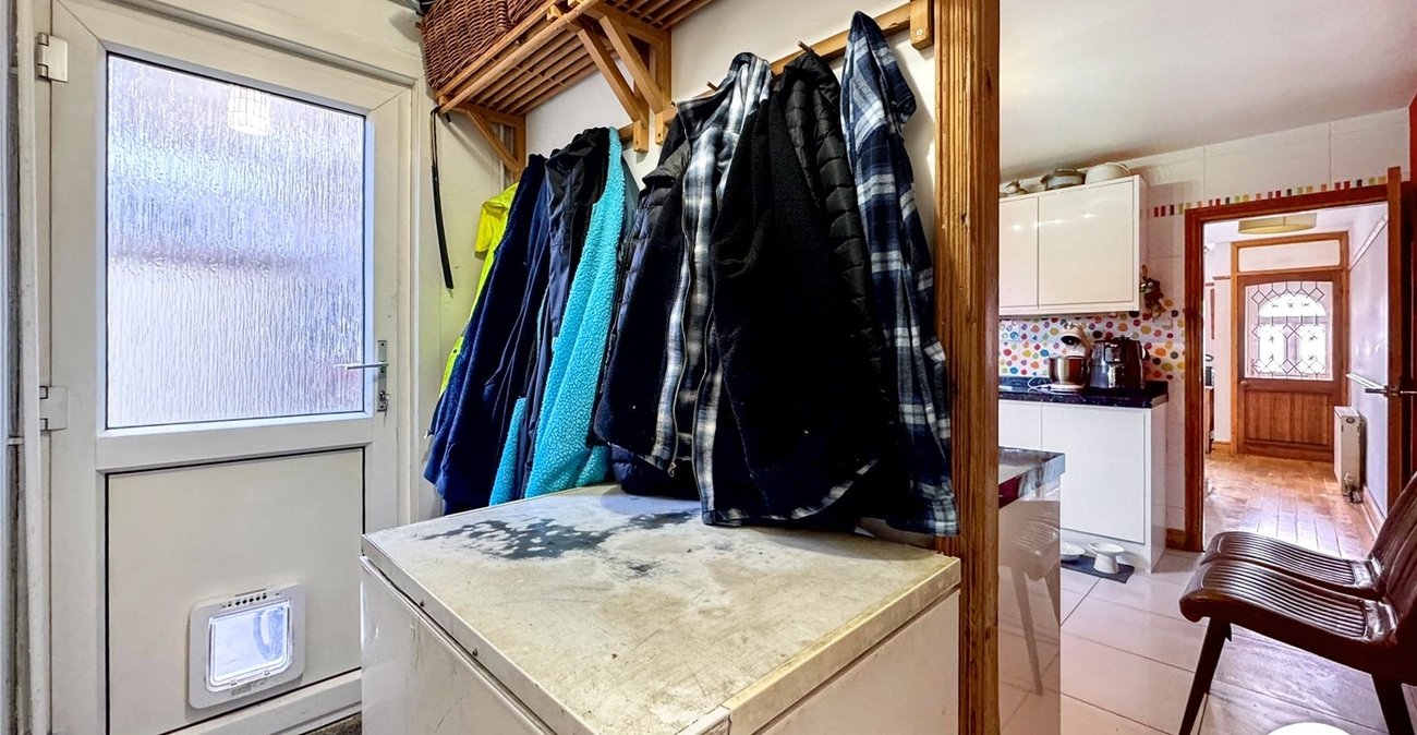 2 bedroom house for sale in Maidstone | Robinson Michael & Jackson