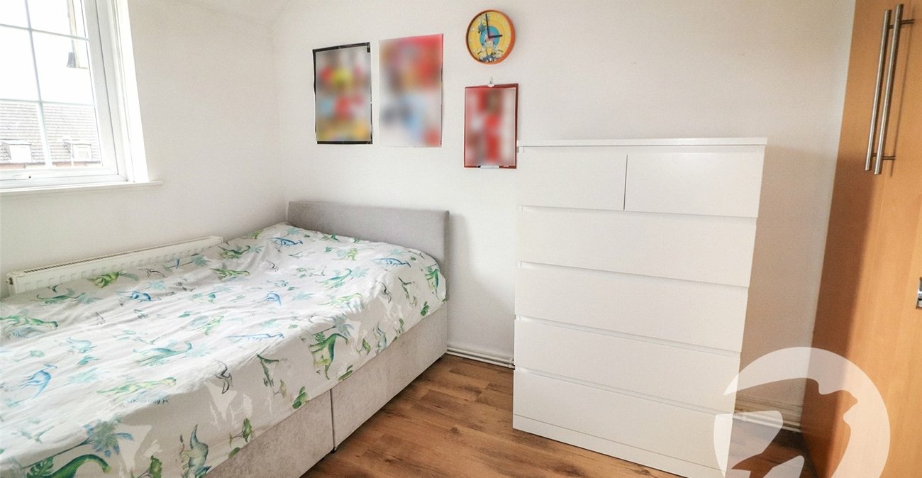 3 bedroom house for sale in Crayford | Robinson Jackson