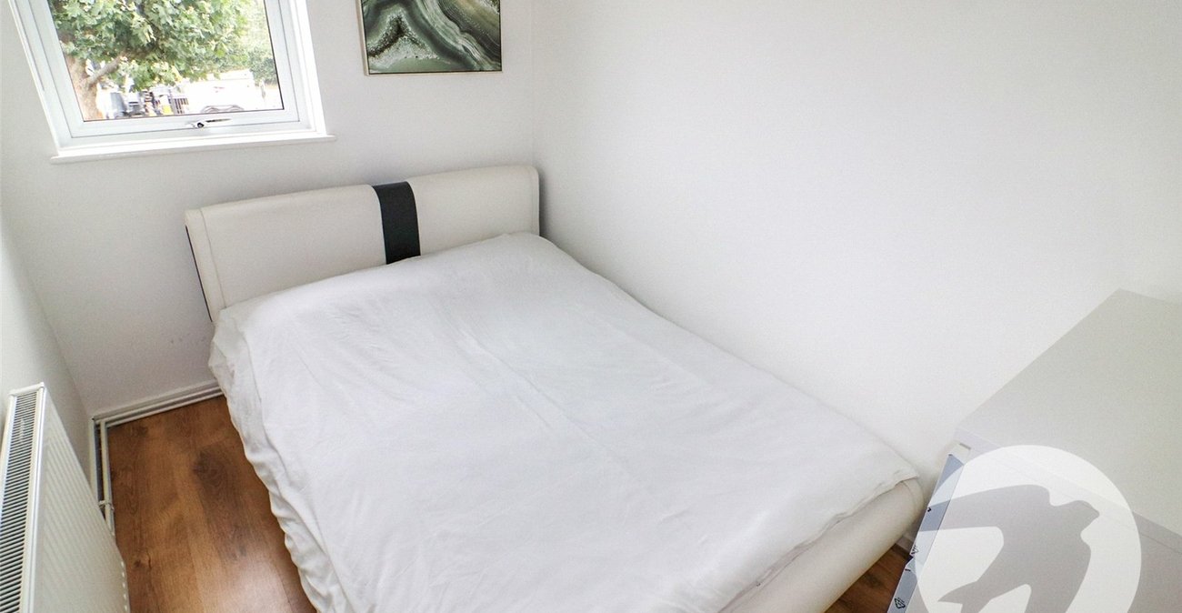 3 bedroom house for sale in Crayford | Robinson Jackson