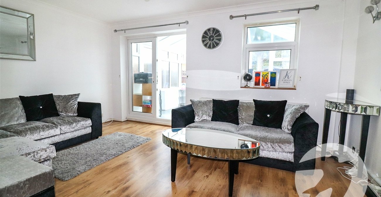 3 bedroom house for sale in Crayford | Robinson Jackson