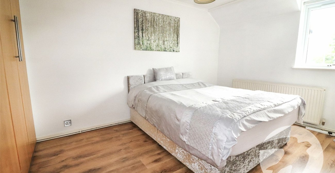 3 bedroom house for sale in Crayford | Robinson Jackson