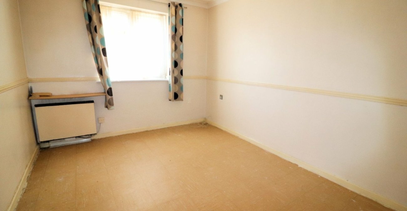 1 bedroom property for sale in Crayford | Robinson Jackson