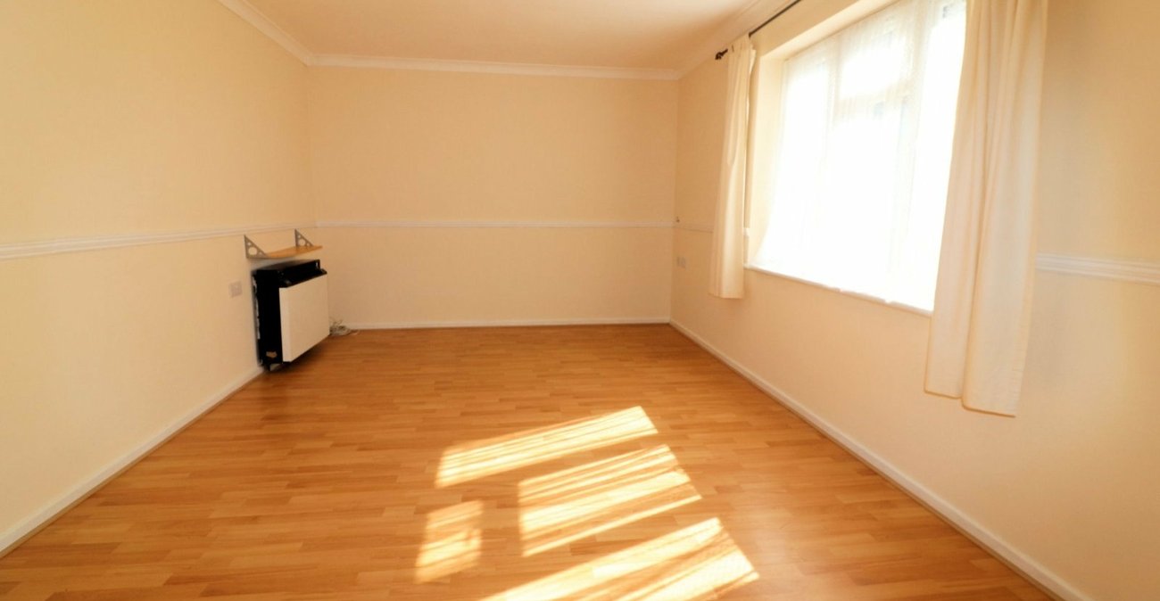 1 bedroom property for sale in Crayford | Robinson Jackson