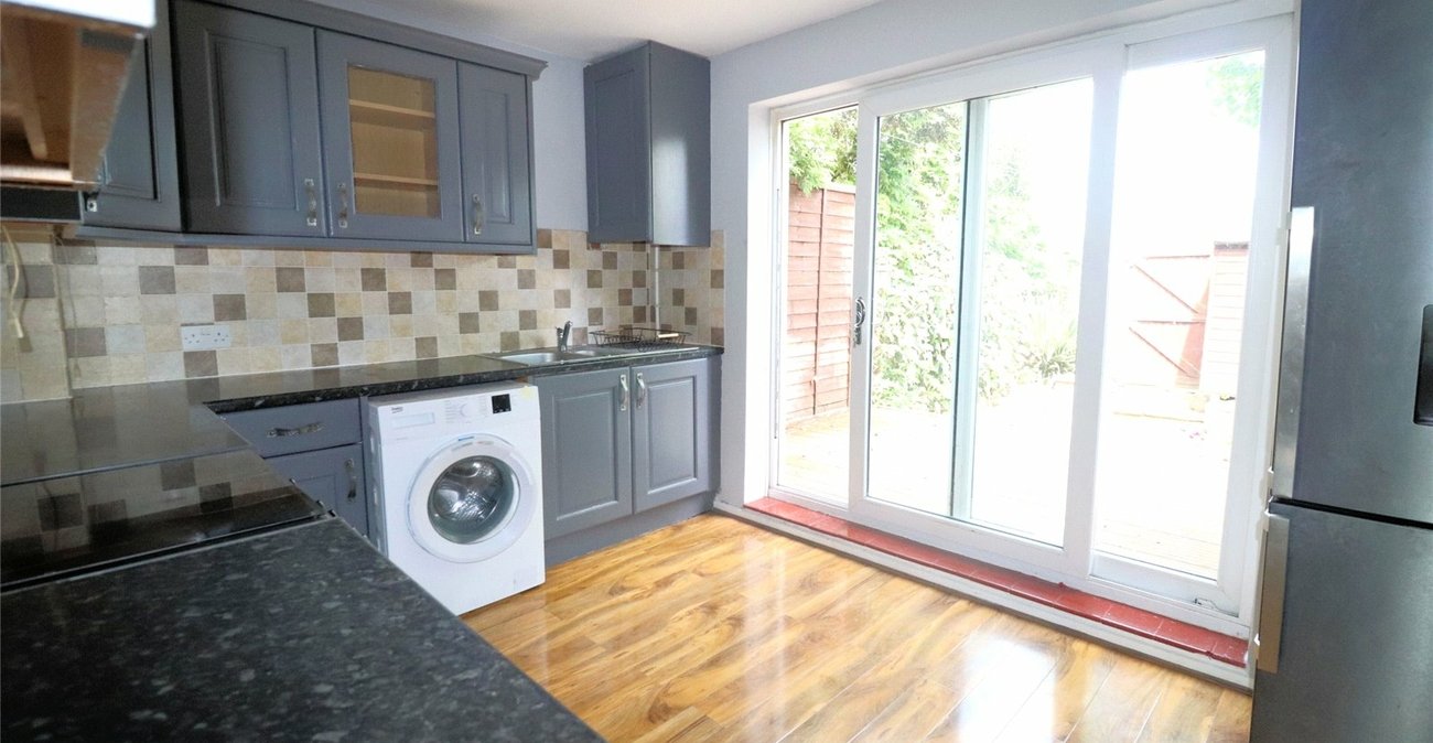 2 bedroom house for sale in Crayford | Robinson Jackson