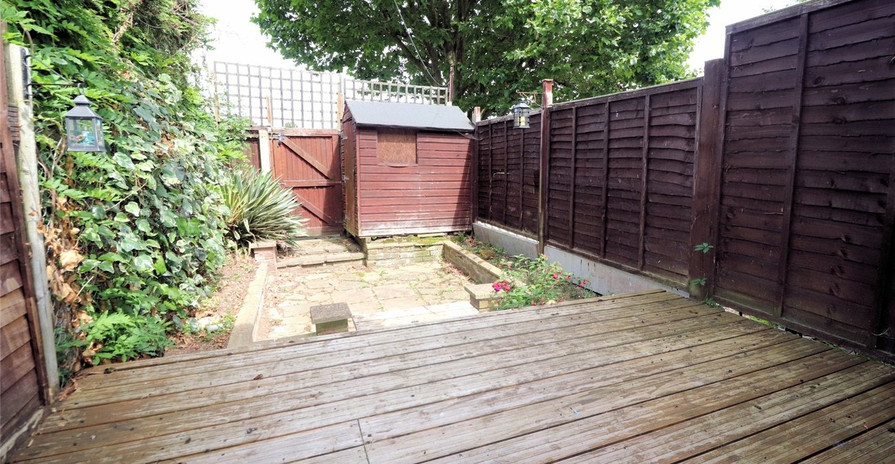 2 bedroom house for sale in Crayford | Robinson Jackson