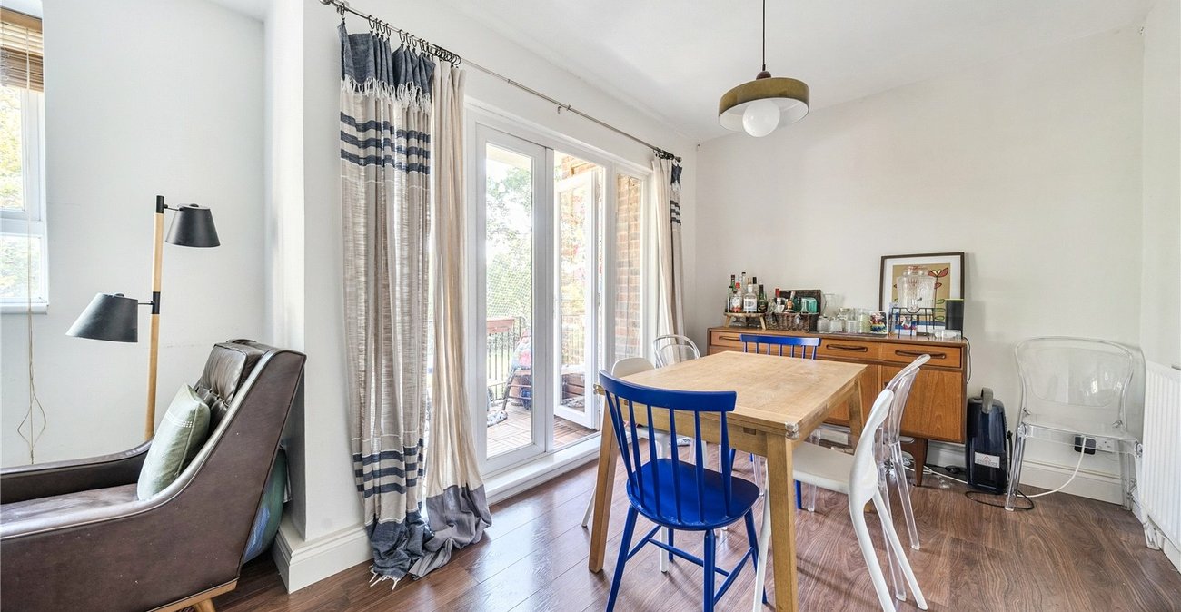 2 bedroom property for sale in  | Robinson Jackson