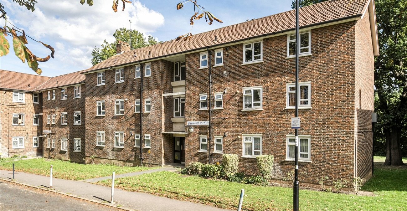 2 bedroom property for sale in  | Robinson Jackson