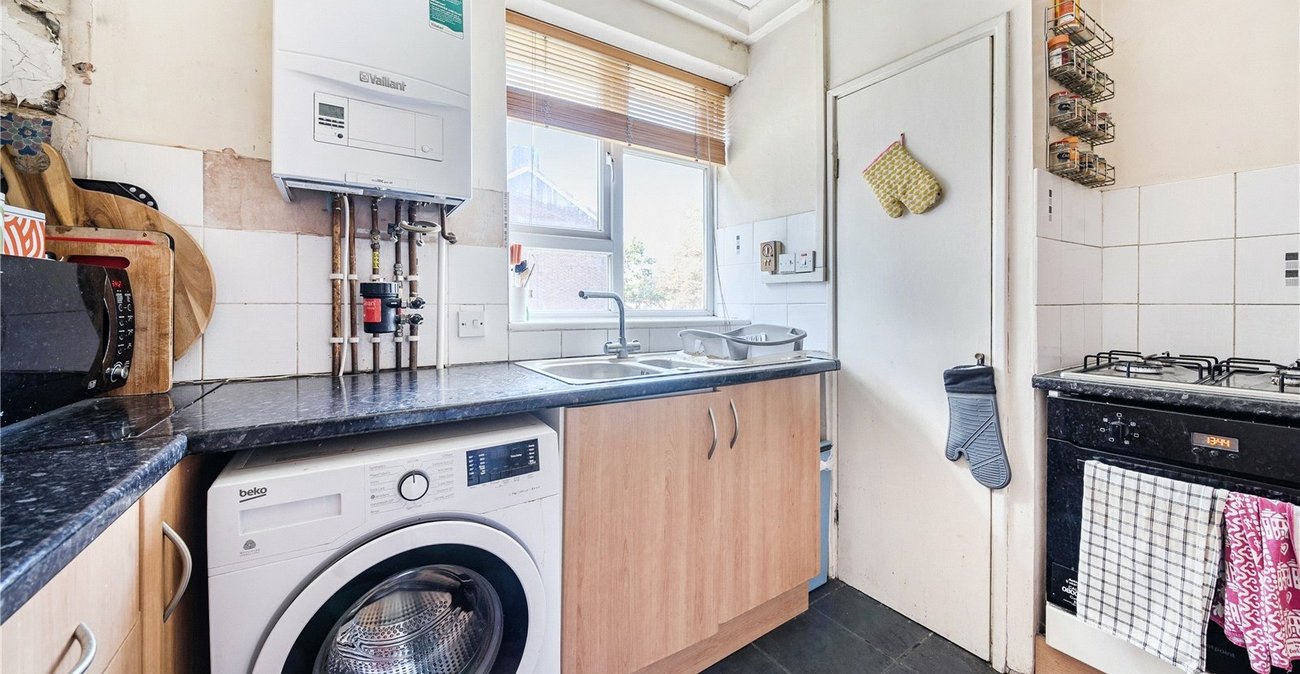 2 bedroom property for sale in  | Robinson Jackson