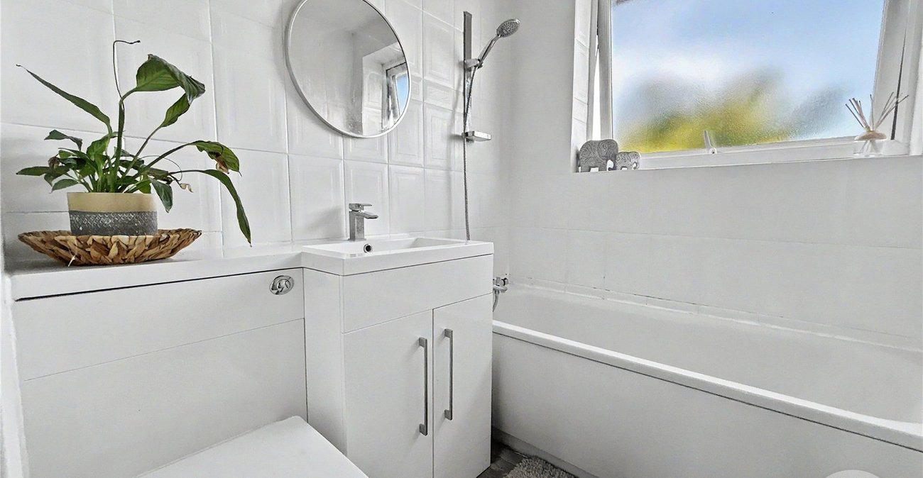 3 bedroom house for sale in Sidcup | Robinson Jackson