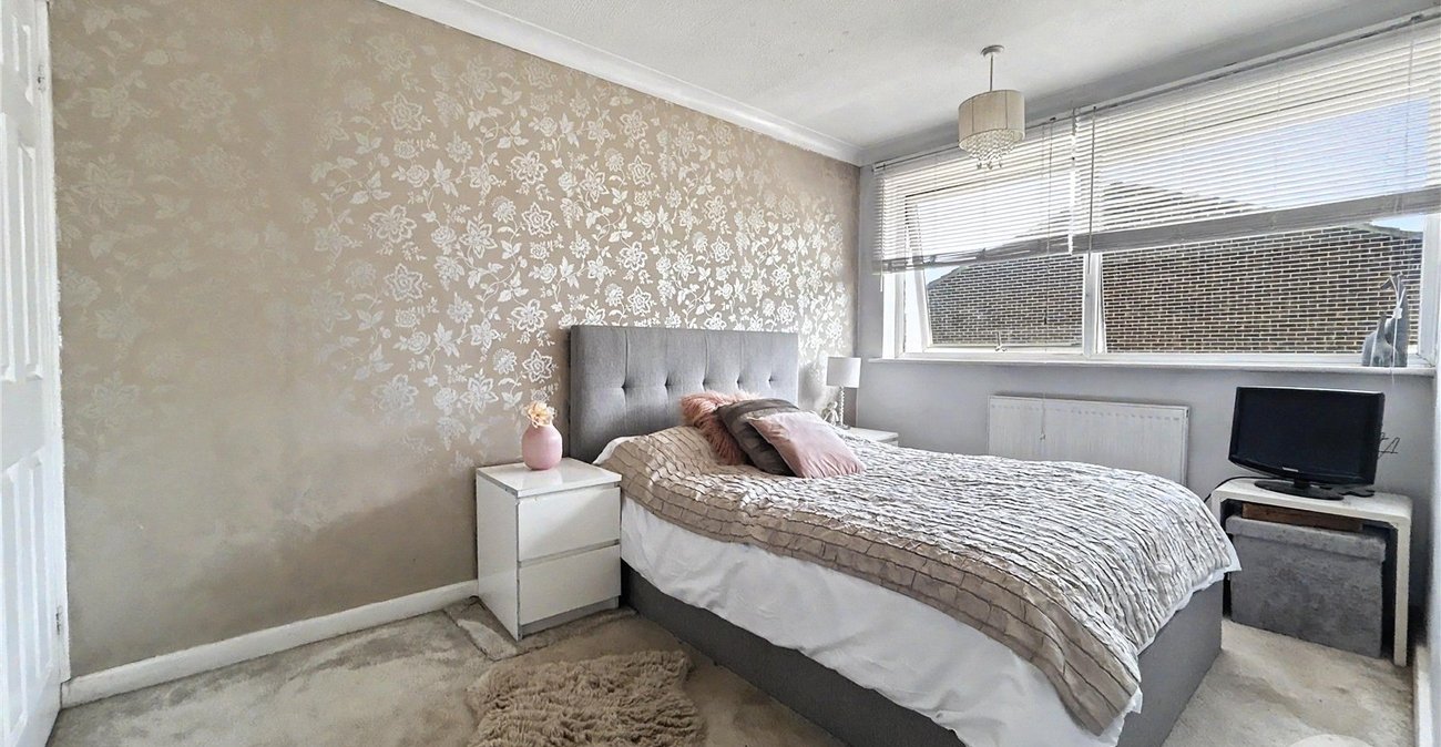3 bedroom house for sale in Sidcup | Robinson Jackson