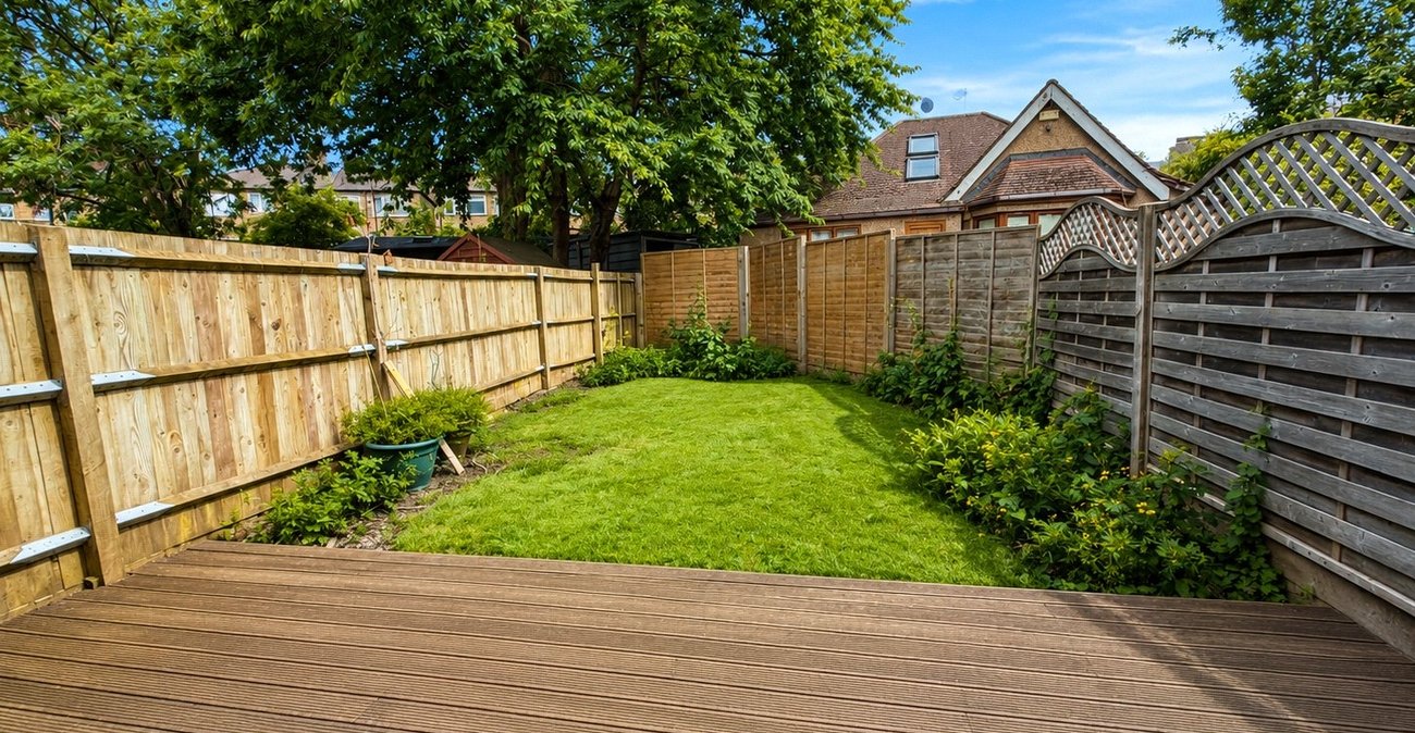 4 bedroom house for sale in London | Robinson Jackson