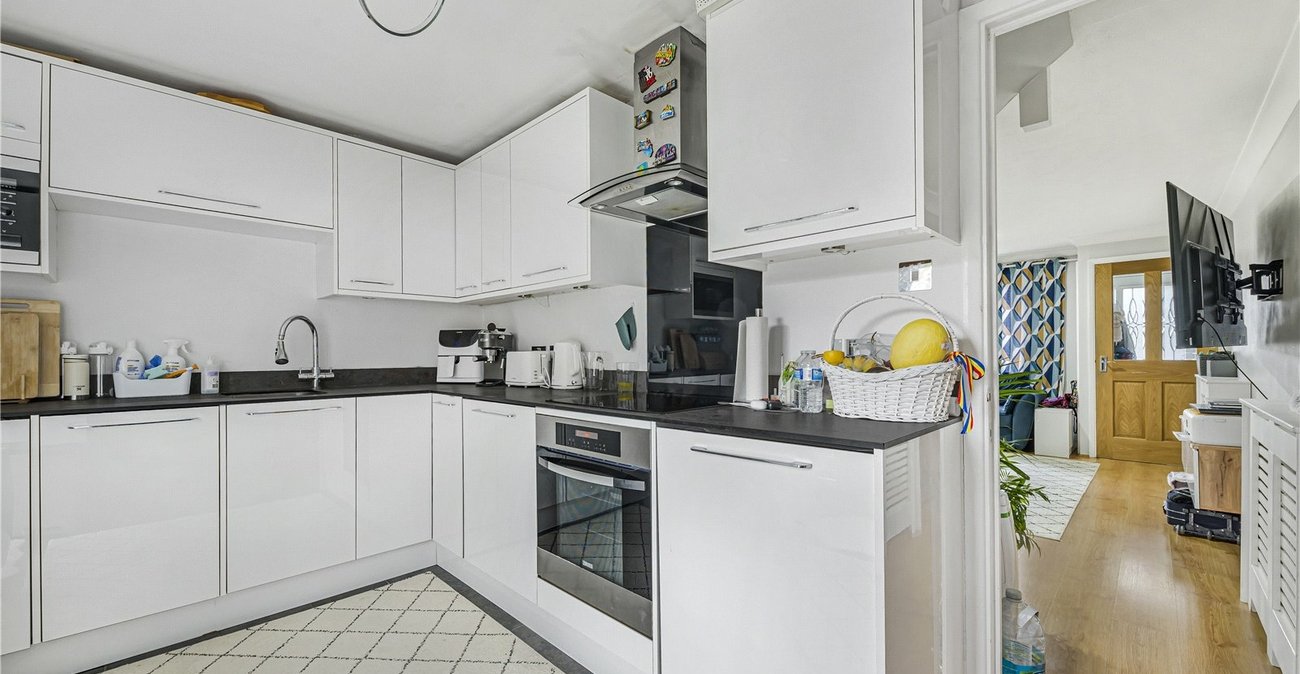2 bedroom house for sale in Welling | Robinson Jackson