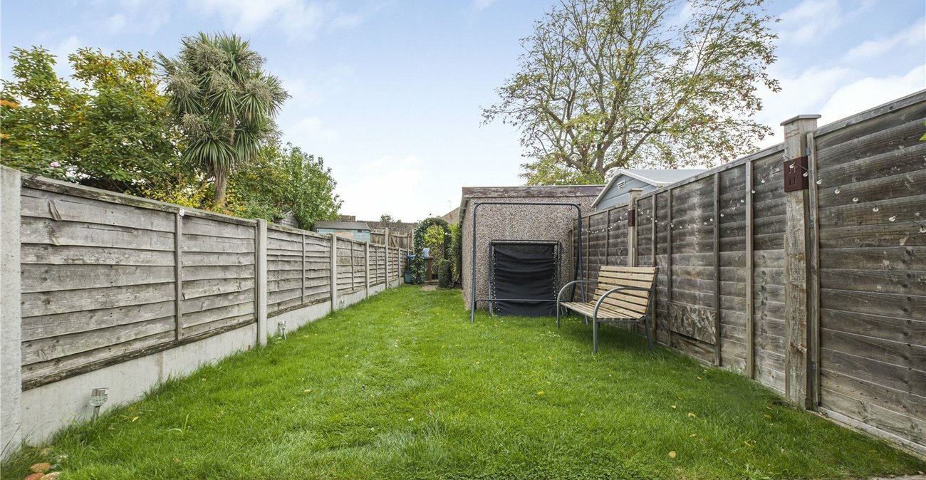 2 bedroom house for sale in Welling | Robinson Jackson