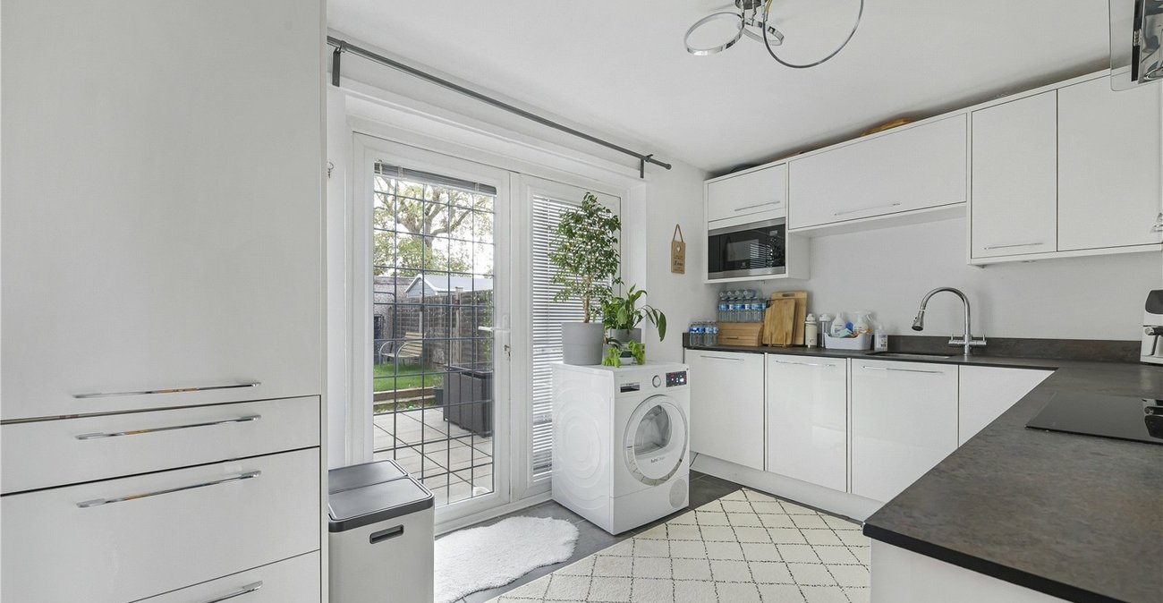 2 bedroom house for sale in Welling | Robinson Jackson