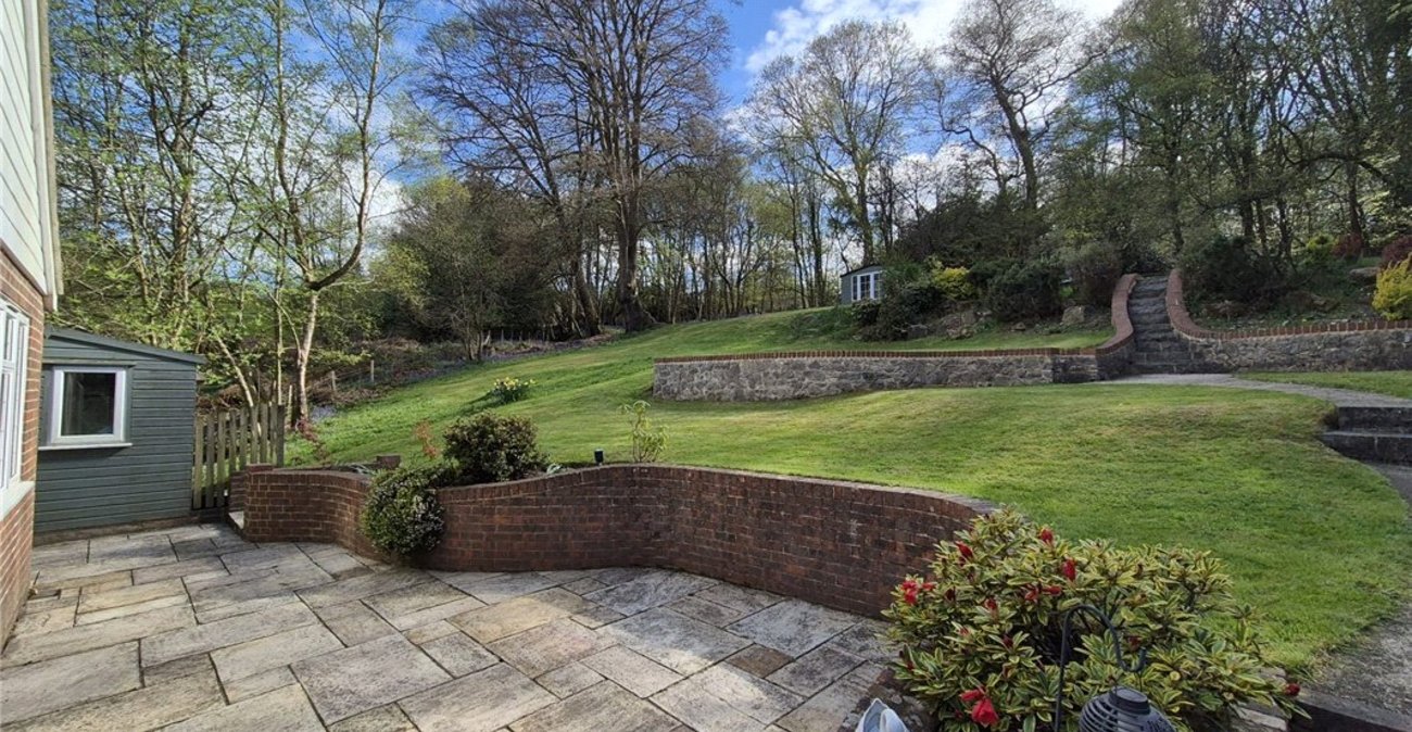 4 bedroom bungalow for sale in Knockholt | Robinson Jackson