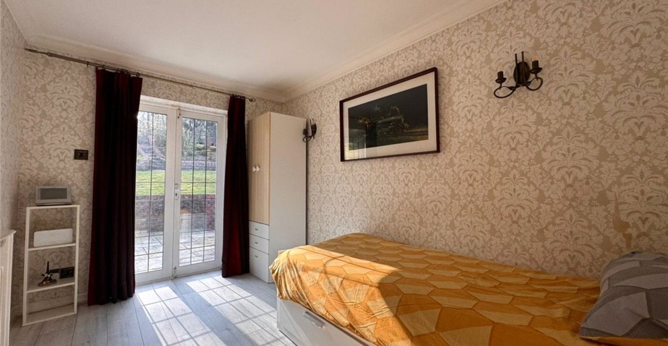 4 bedroom bungalow for sale in Knockholt | Robinson Jackson