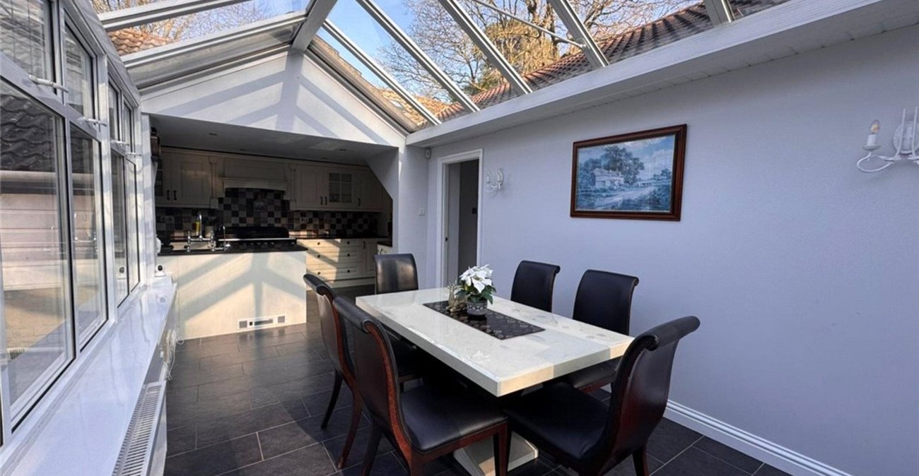 4 bedroom bungalow for sale in Knockholt | Robinson Jackson