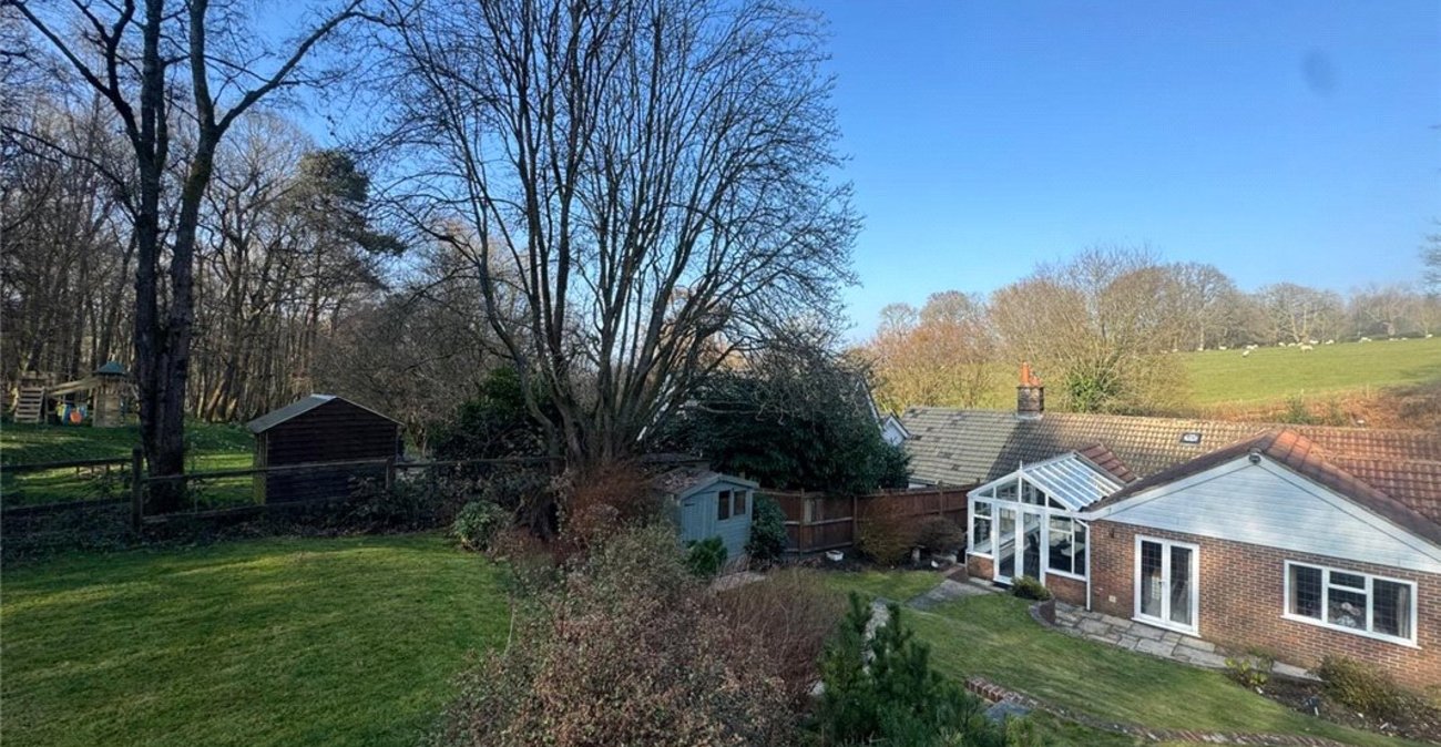 4 bedroom bungalow for sale in Knockholt | Robinson Jackson