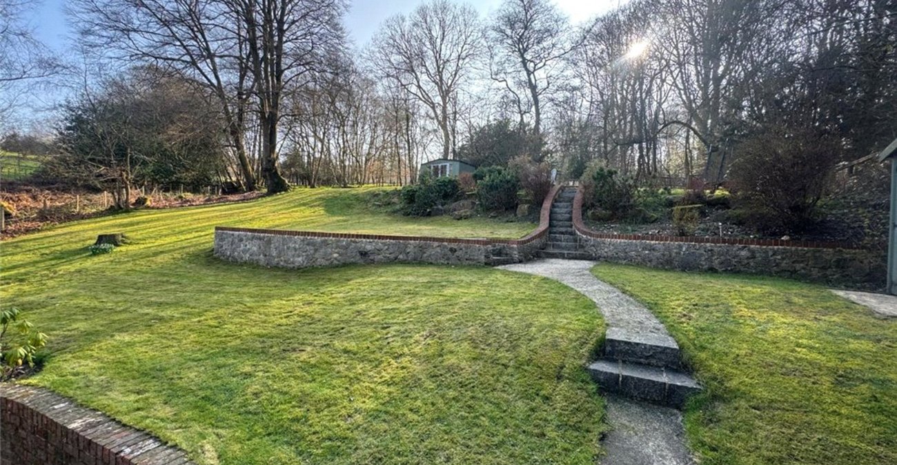 4 bedroom bungalow for sale in Knockholt | Robinson Jackson