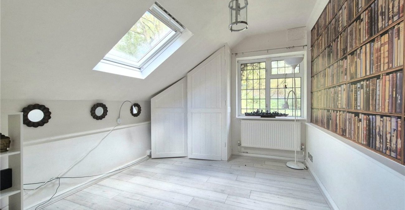 4 bedroom bungalow for sale in Knockholt | Robinson Jackson