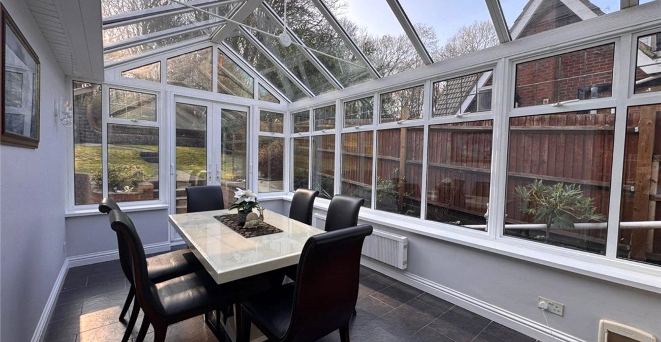 4 bedroom bungalow for sale in Knockholt | Robinson Jackson